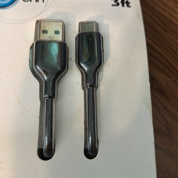 NWT NIP ONN 3 Ft Foot USB-C to USB A 2.0 Cable Type 3 Cable with Reversible Plug - Picture 6 of 16